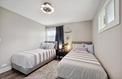 Charming Contemporary Family Home home - Foto 22