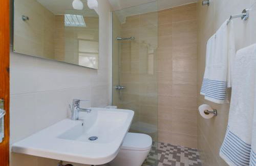 FAMILY COTTAGE AMONG OLIVE TREES - Photo 35