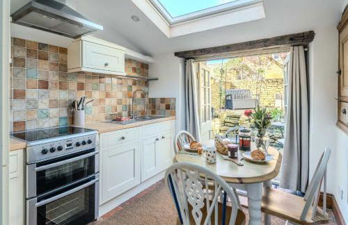 Period Charm in the heart of the Cotswold's - Foto 2