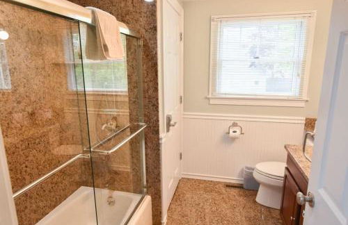 Walk to Bass River Beach Game Room! - Foto 22