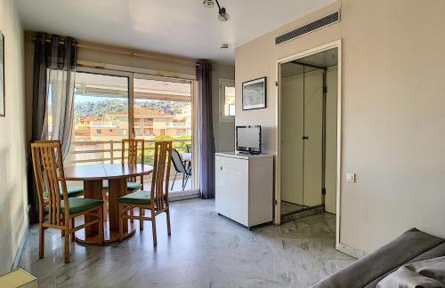 Cozy Apartment sea view Air Cond Renovated in 2026 - Foto 10