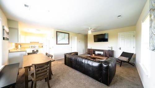 Watermen's Cabana 2C - 3-Bed, 2-Bath Apartment - Walk To BEACH Access & PET Friendly! - Foto 5