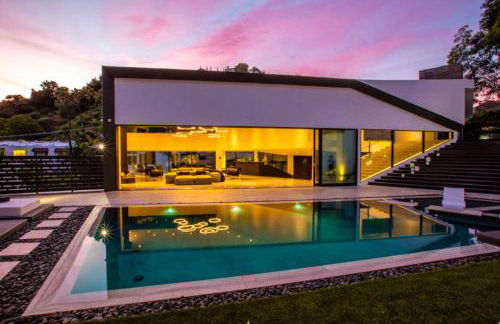 Beverly Hills Luxurious 4BR Villa with Pool and Views - Foto 65