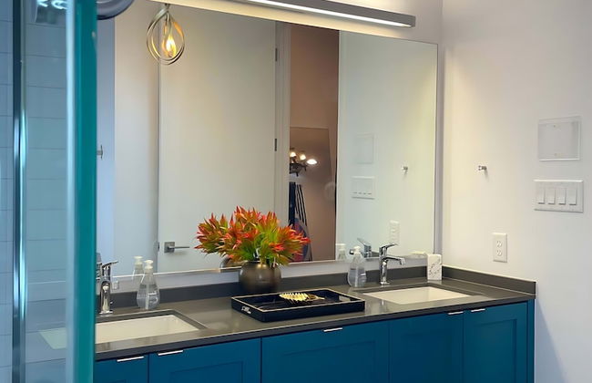 Massive Compound 20 Beds Rainey St 6 min Walk - Photo 45