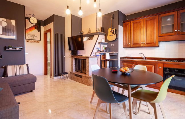 - The Artist Village - Photo 11