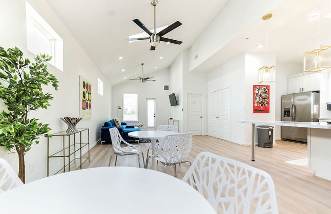 Htown Lodge - Foto 36