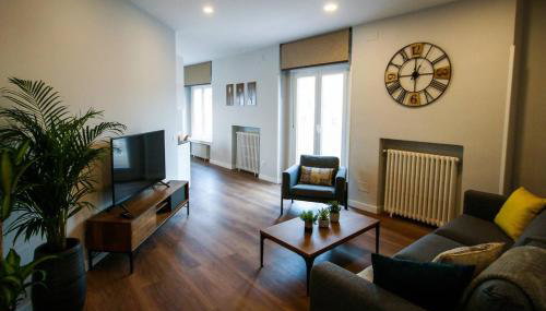 Apartamento con Terraza a Gran Vía y Palacio Real - Foto 1