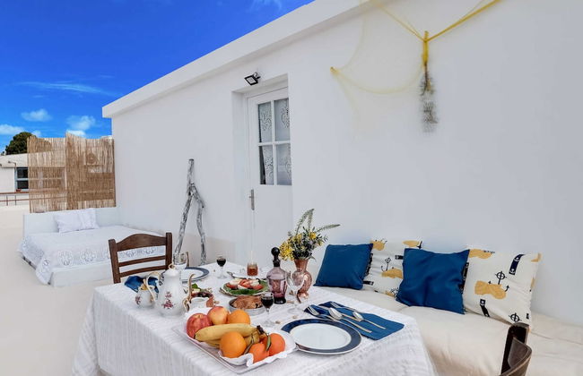 Astra Holiday Home in Aegina Island With Gorgeous Sunset Views - Photo 13