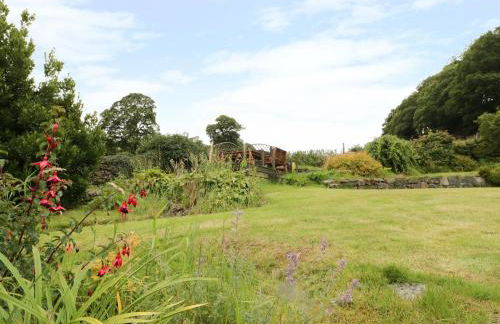 Hen Ysgubor Cottage - Photo 16