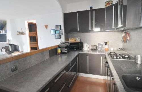 Hermosa Casa Moderna a 500m de la Playa con Aire y Wifi - HISP-7-5 - Foto 15