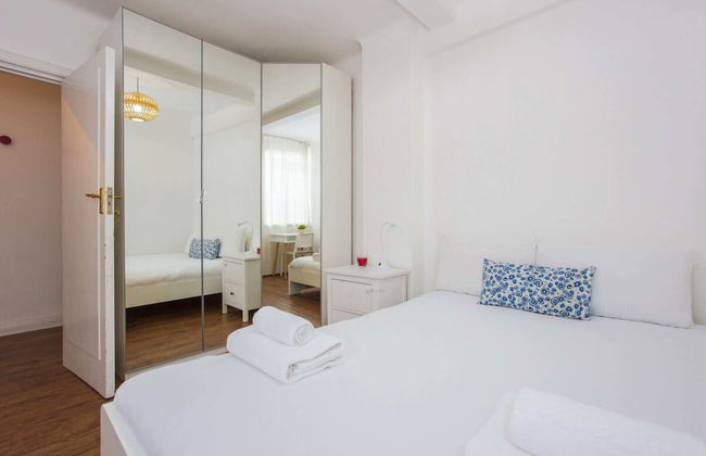 Contemporary 2 Bedroom Flat in Bayswater - Photo 10