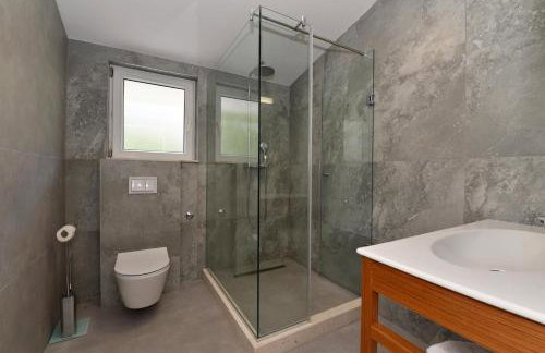 Villa Sophia with private swimming pool near the beach! - Photo 21