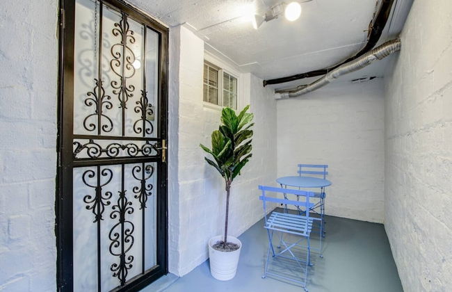 Private Studio in Serene DC Neighborhood - Photo 24