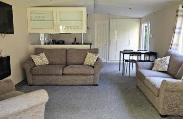 Cherry Tree Lodge with Hot Tub near Alton Towers - Foto 33