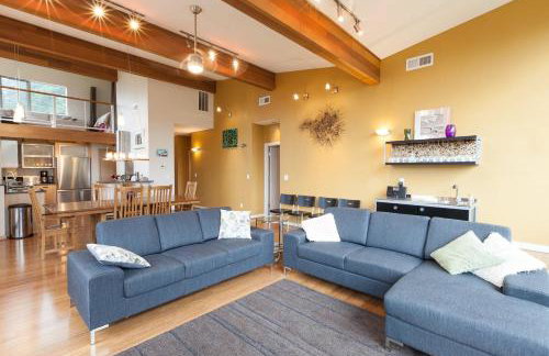 Mountain House - Photo 1