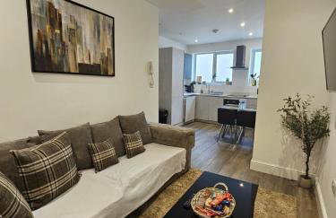Modern 2BR in West Hendon - Parking -Easy Commute - Photo 1