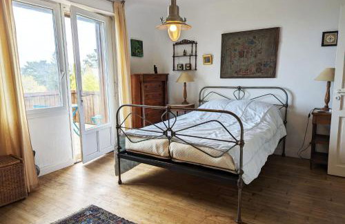 Rare pearl with garden facing the sea - Photo 6