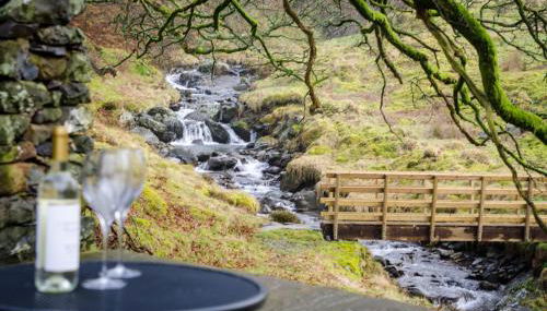 The Cow Shed - with hot tub - Foto 4