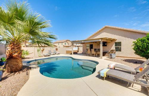 Backyard Oasis Updated San Tan Valley Escape - Foto 25