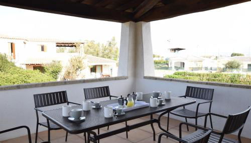 Luisa Apartment In Budoni, Shared Pool - Foto 3