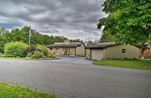 Indian Lake Retreat with Wet Bar and Covered Deck - Foto 37