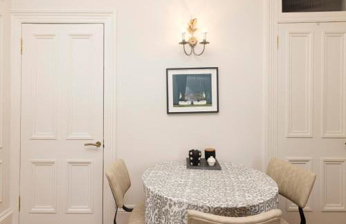 JOIVY Stylish 2bed Flat Near Calton Hill - Foto 14