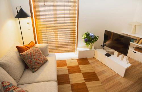 Apartment 1 min walk from Metro and Trendiest Neighborhood Bonfim - Foto 14