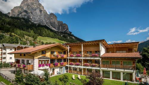 Residence Angelika - Foto 2, Garden view