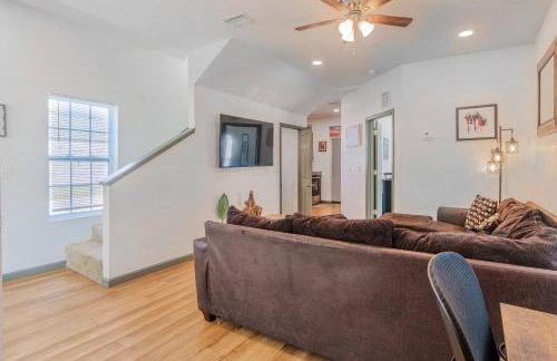 Stylish & Quiet 3BD Sleeps 8 Near Stadium & Downtown - Foto 11