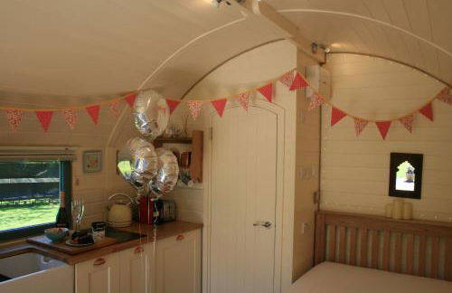 Orchard Farm Luxury Glamping and Campsite - Photo 33