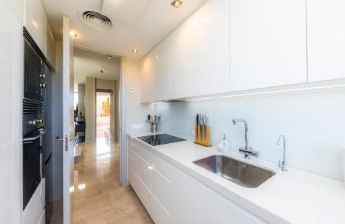 Tolles, neu möbliertes Penhouse mit großem Pool - Foto 27