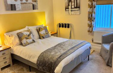 Historic Peel House Serviced Apartments - Photo 17