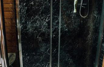 Bothy Cabin -Log cabin in wales - with hot tub - Foto 24