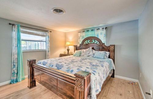 Peaceful Venice Villa w/ Patio - 2 Miles to Beach! - Foto 12