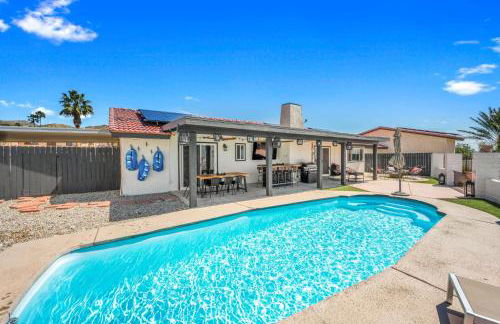 Mountain View Oasis - Private Pool, Game Room & Fire Pit Overlooking Coachella Valley - Foto 2
