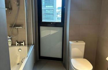 Stylist 2 Bedroom Apartment in Central London - Foto 11