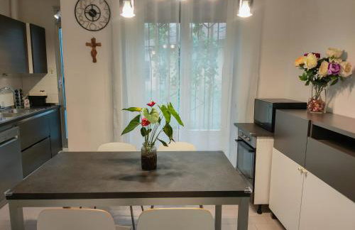 Isola Metro 5m Modern Balcony Arthome - Photo 13