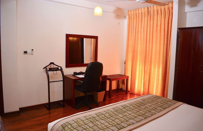 Unique Towers Luxury Boutique Suites - Photo 13