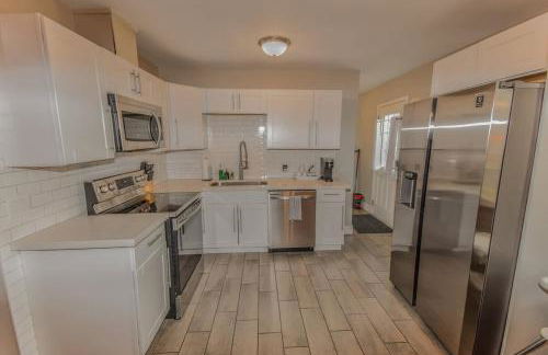 Reno Retreat 3 King Beds by Casinos and University - Foto 30