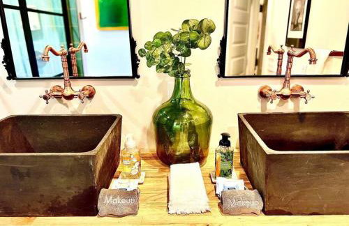 SweetSuiteCullman-couples retreat tiny home dwntwn - Foto 26