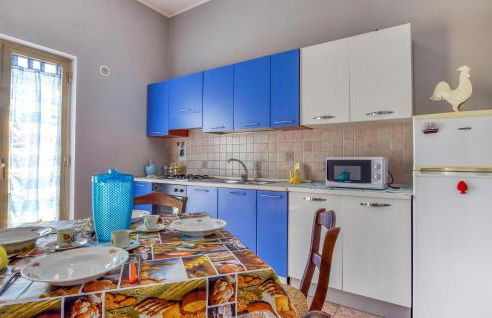 Nice Apartment In Marina Di Caronia - Foto 11