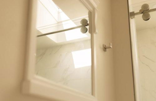 Work, Rest and Gather - Spacious 3BR with Modern Charm - Foto 41