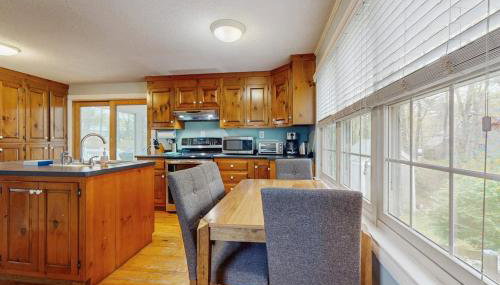 Cozy Charming Cottage - Photo 5
