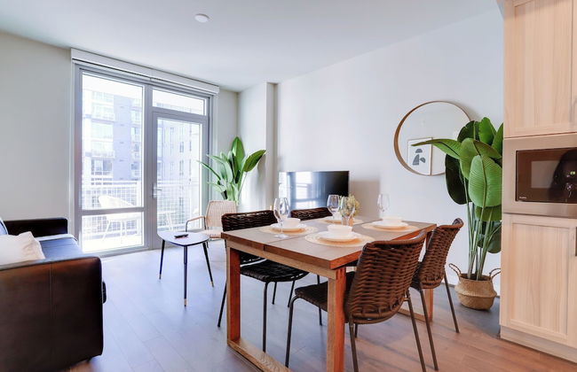 Bright Apartment with Great Amenities - Foto 15