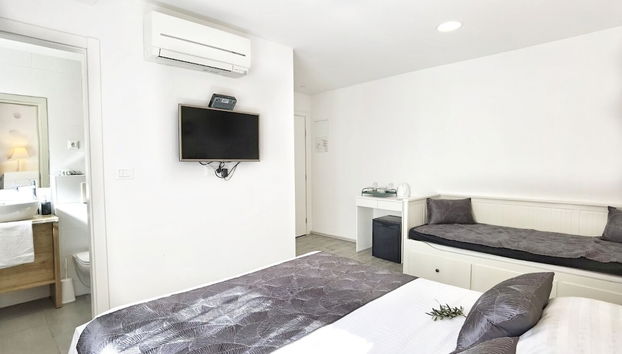 Boutique Rooms - With Pool - 3 - R103 - Foto 4, Habitación