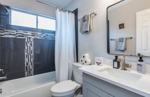 North ATX Paradise Oasis pool w Hot Tub 4BR 2 half BA - Foto 6