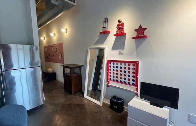 Artistico-Styled Studio Loft Sleeps 5 - Foto 11