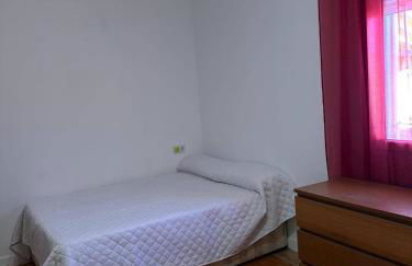 Casa Bueno- Sleeps 7 Private Pool & AirCon - Foto 8