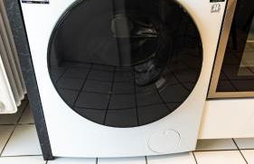 Zentral, nähe HBF, Supermarkt, Bahn vor Ort - Foto 19