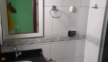 Apartamento com estacionamento, telas nas varandas - Foto 5